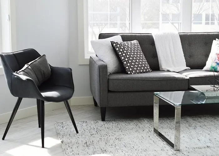 Delux-s1 Przy Trasie S1 *